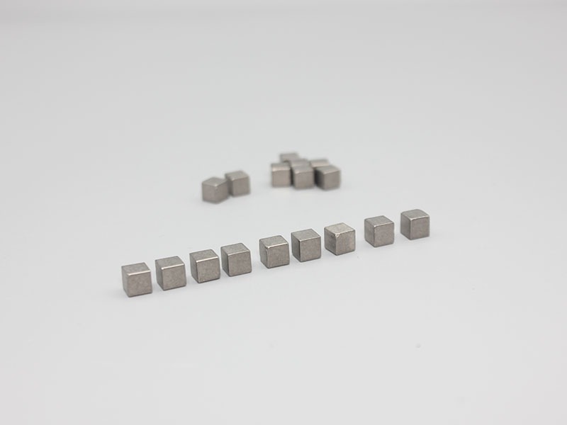 Tungsten alloys cubes of all sizes for military