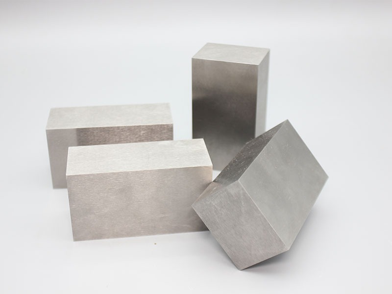 Tungsten alloy blank cube for counterweight