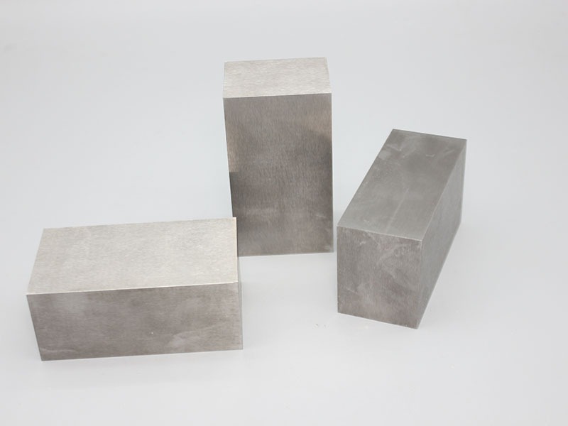 Tungsten alloy blank cube for counterweight