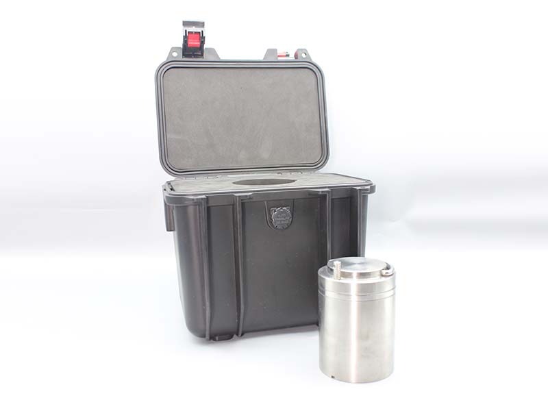 Tungsten vial shielding - first choice for safe transportation of radioactive drugs